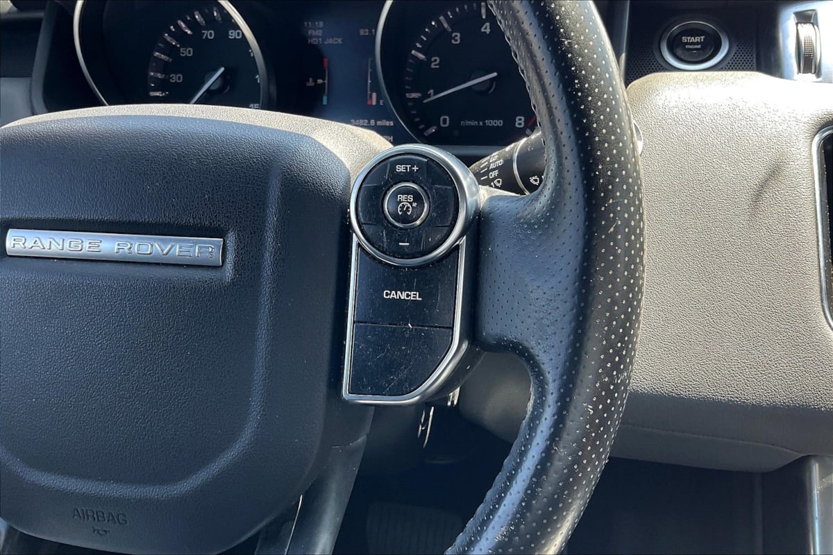 2014 Land Rover Range Rover Sport SE photo 18