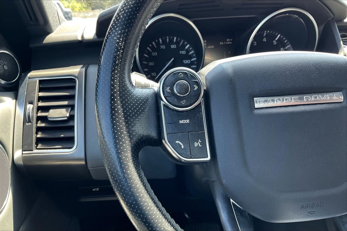 2014 Land Rover Range Rover Sport SE photo 17