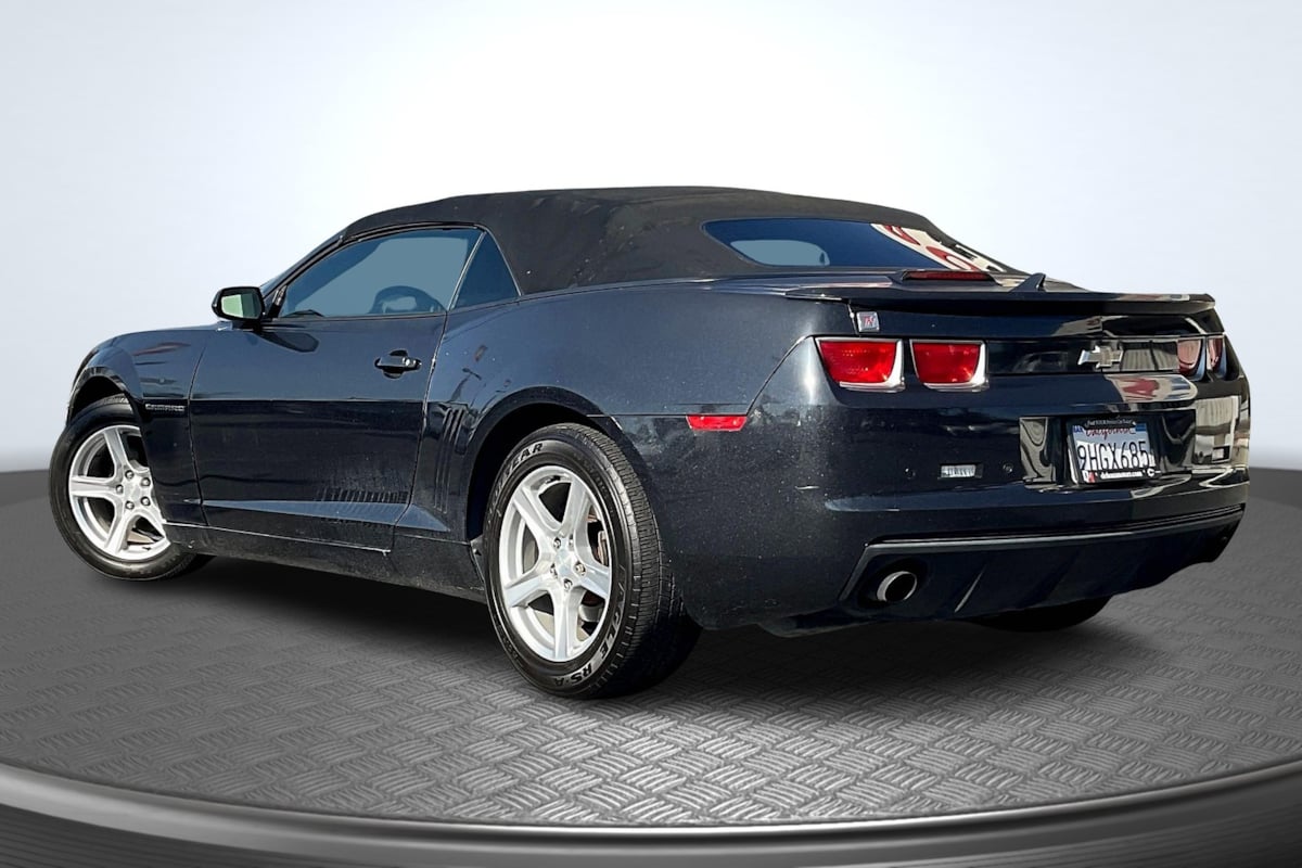 2013 Chevrolet Camaro RS photo 2