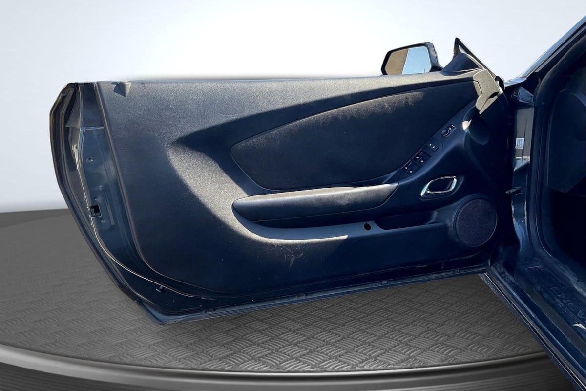 2013 Chevrolet Camaro RS photo 21
