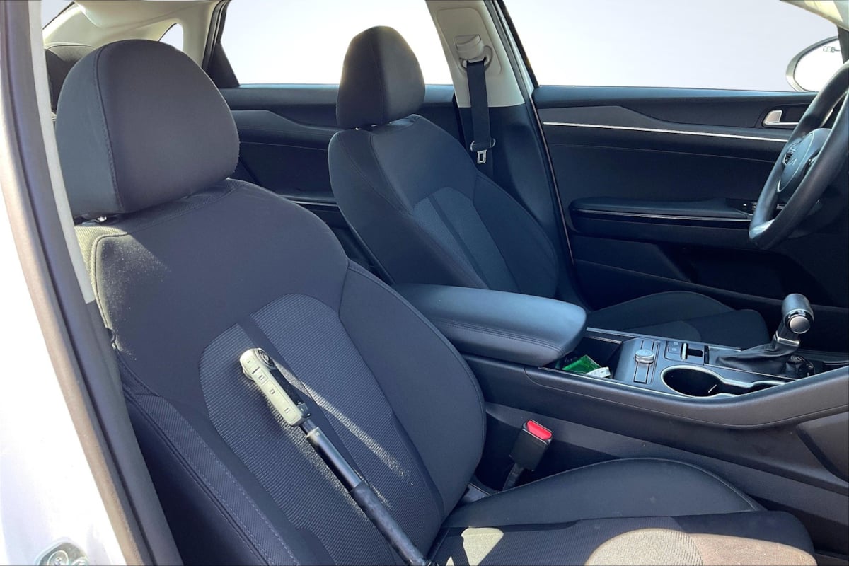 2023 Kia K5 LXS photo 7