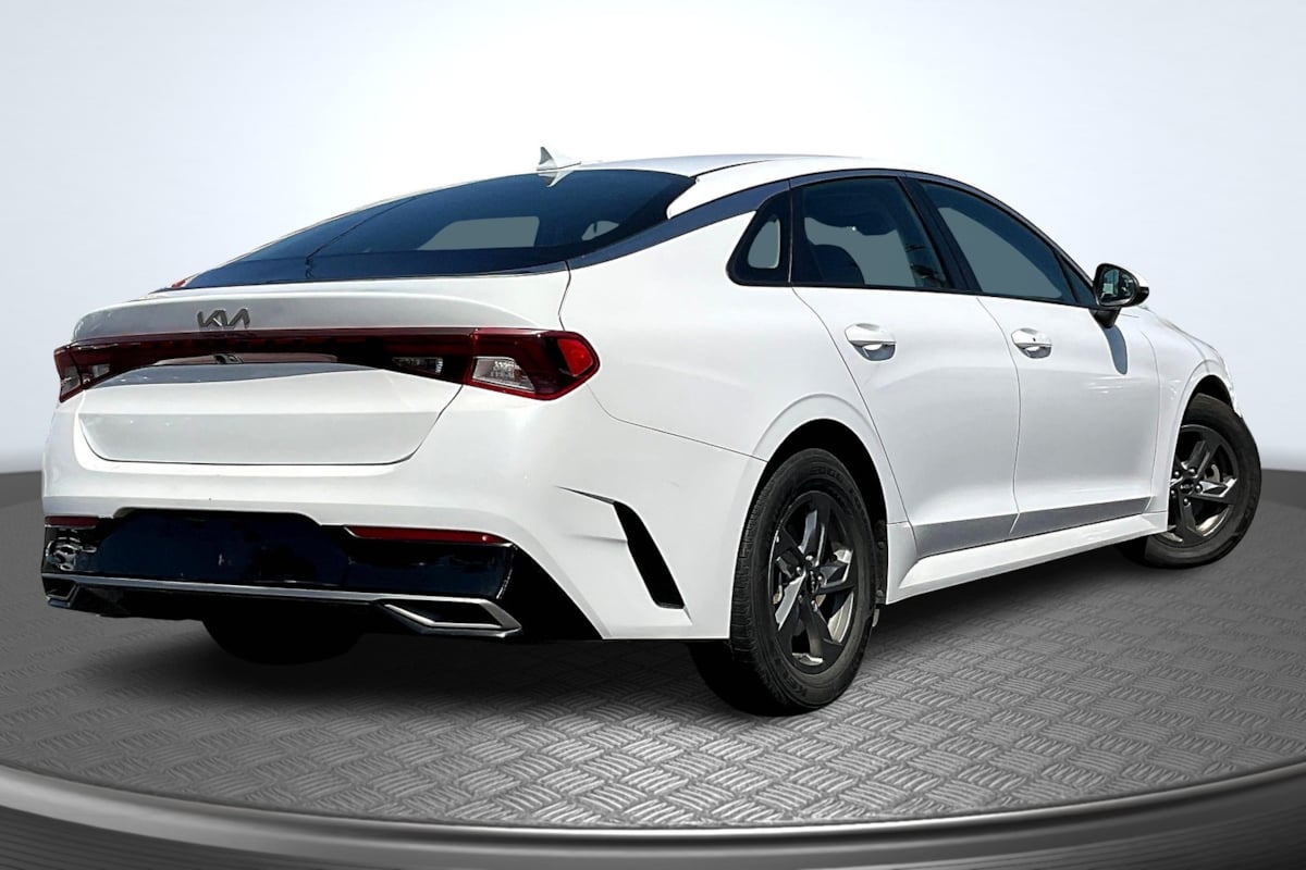 2023 Kia K5 LXS photo 13