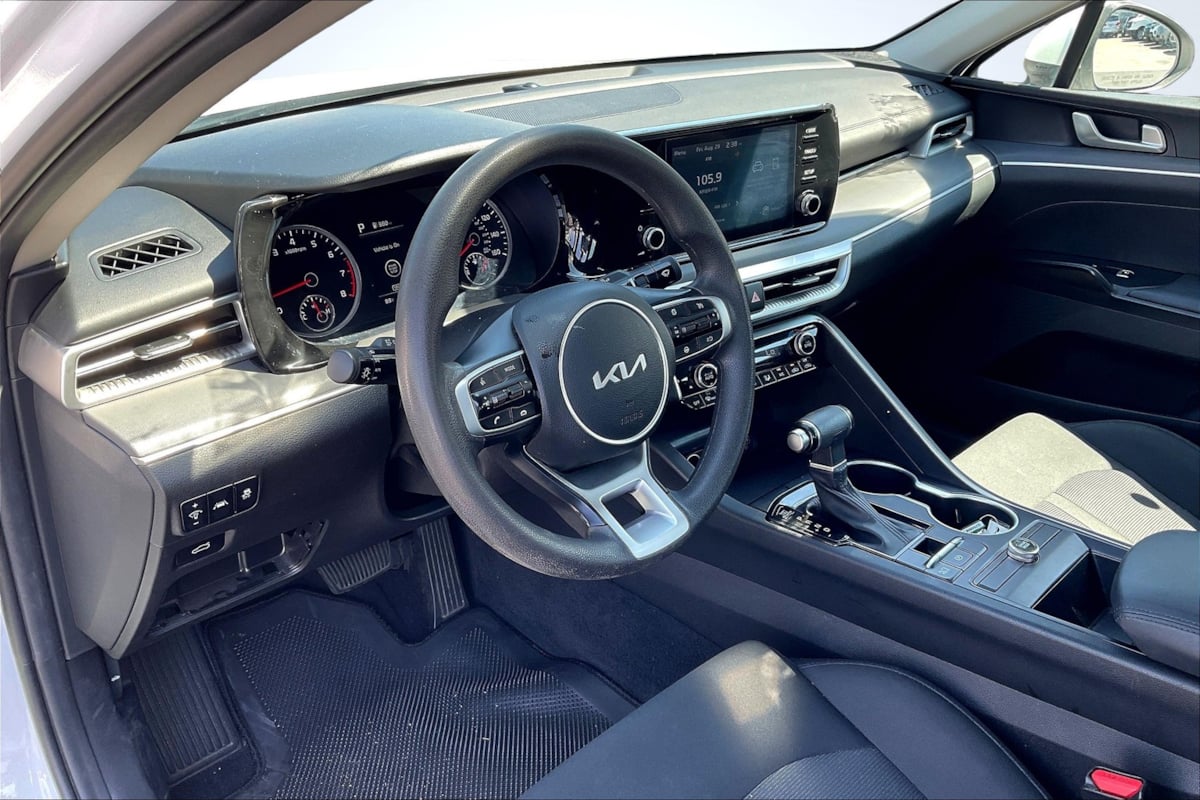 2023 Kia K5 LXS photo 14