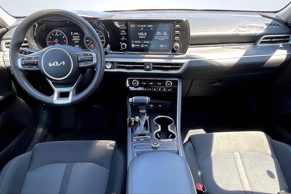 2023 Kia K5 LXS photo 16