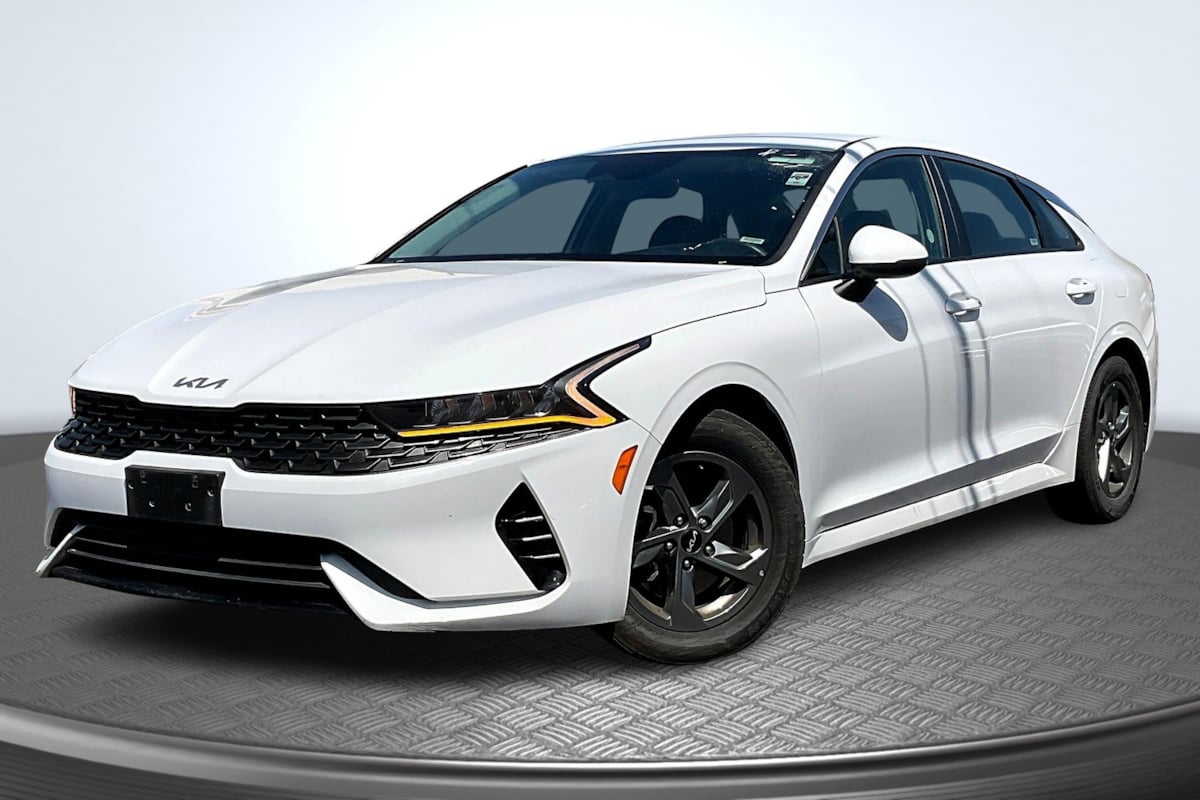 2023 Kia K5 LXS photo 12