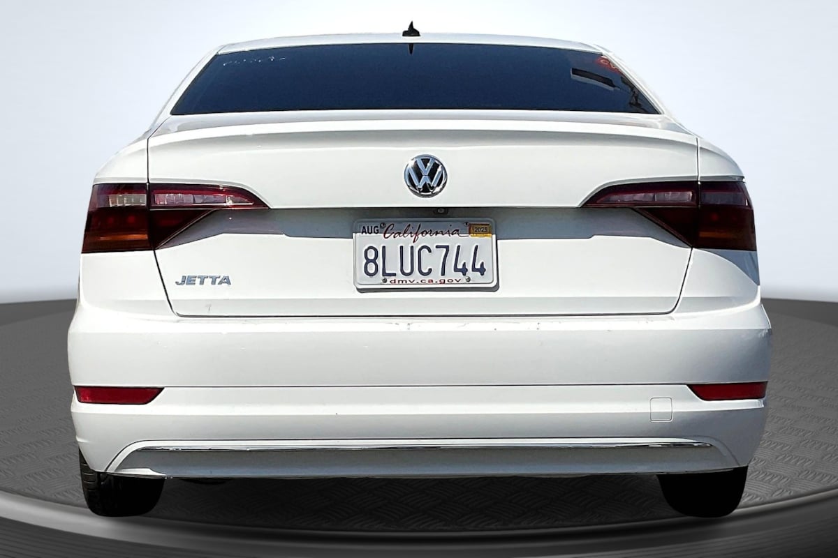 2019 Volkswagen Jetta SE R-Line photo 4