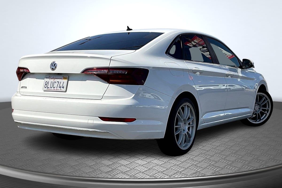 2019 Volkswagen Jetta SE R-Line photo 12
