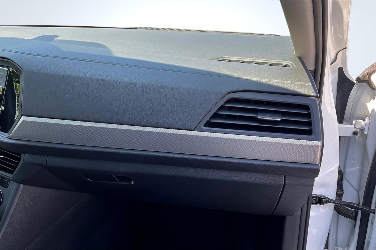 2019 Volkswagen Jetta SE R-Line photo 16