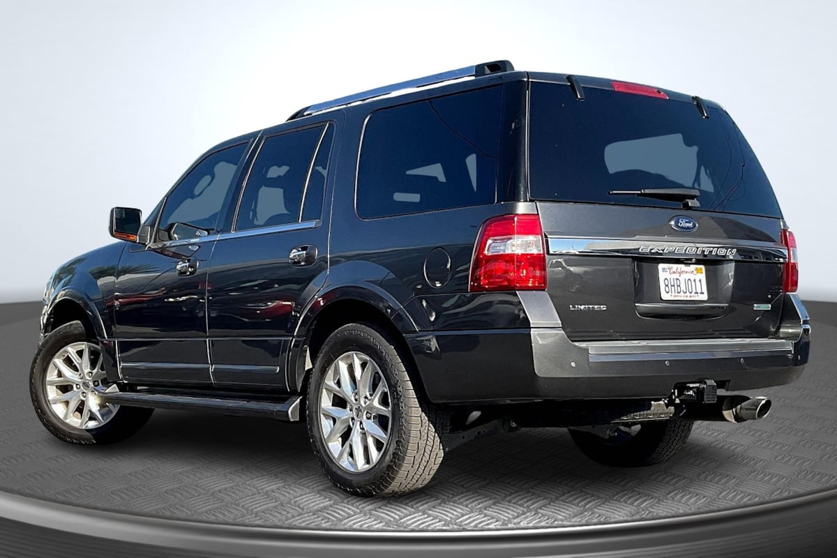 2017 Ford Expedition Limited photo 2
