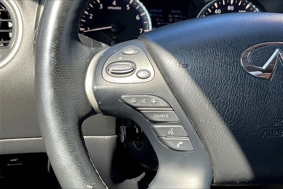 2019 Infiniti QX60 Luxe photo 17