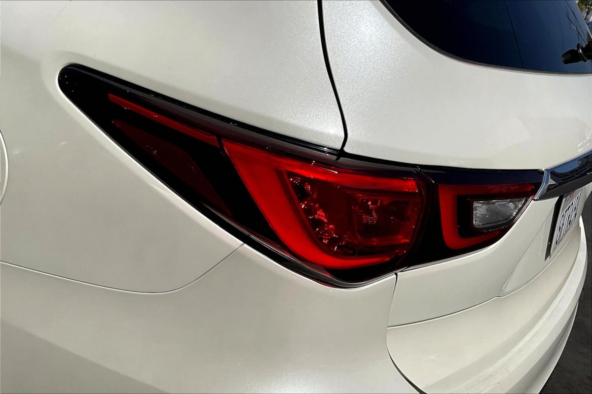 2019 Infiniti QX60 Luxe photo 29