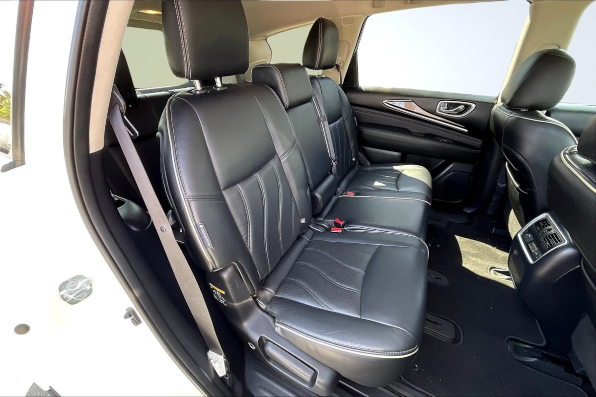 2019 Infiniti QX60 Luxe photo 25