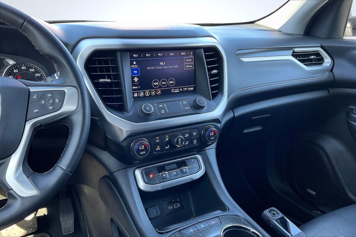 2023 Gmc Acadia SLT photo 5
