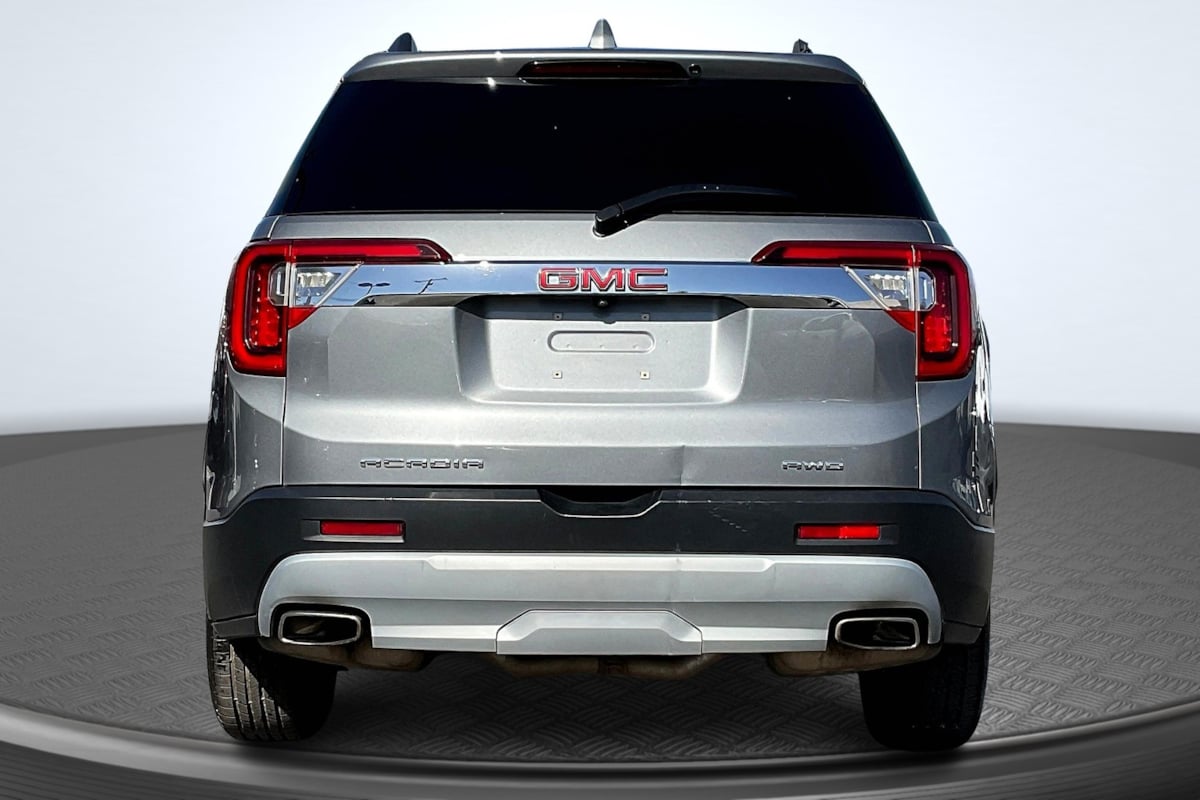 2023 Gmc Acadia SLT photo 3