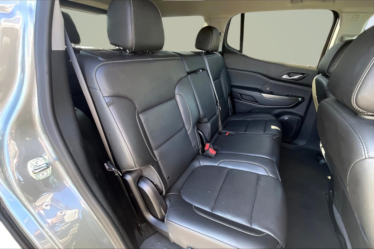 2023 Gmc Acadia SLT photo 26