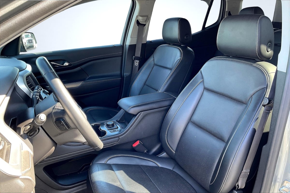2023 Gmc Acadia SLT photo 24