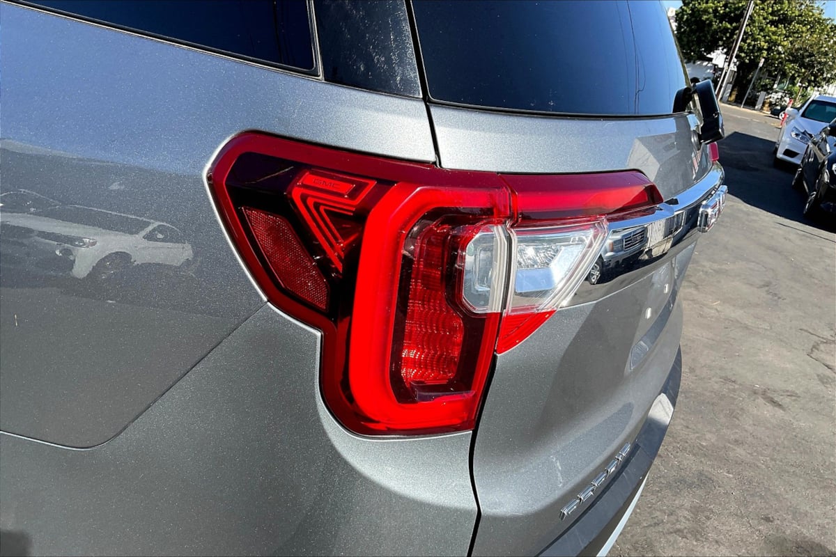 2023 Gmc Acadia SLT photo 30