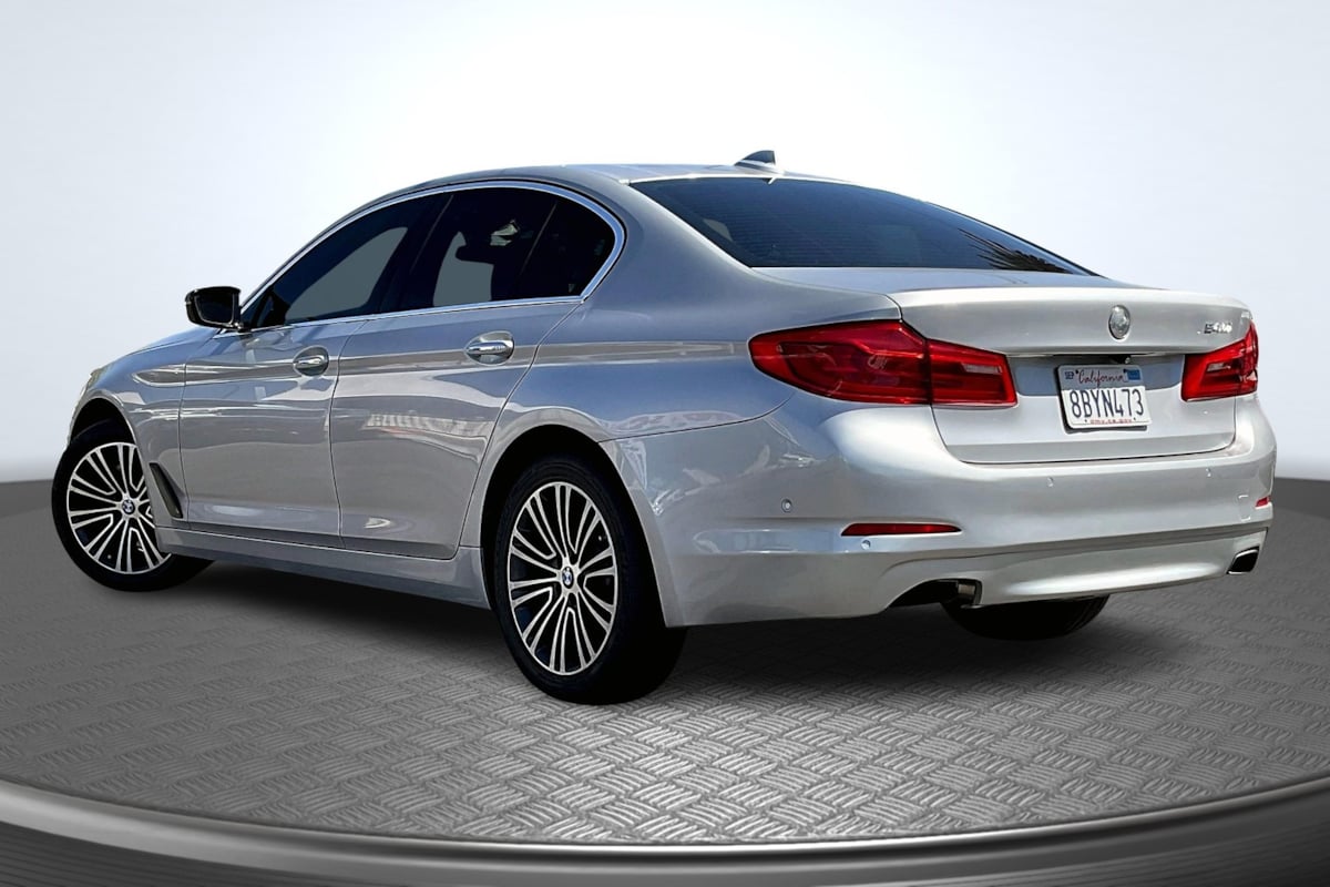 2017 Bmw 540i photo 2