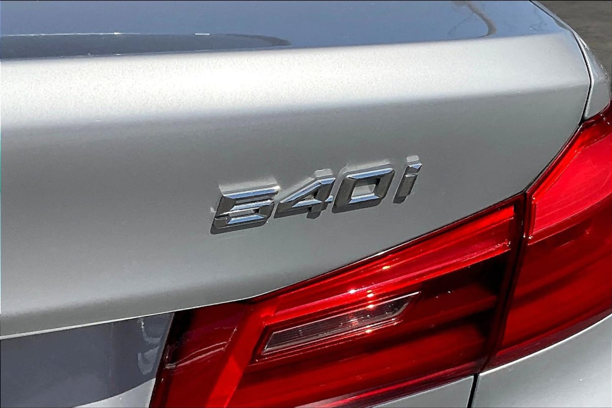 2017 Bmw 540i photo 8