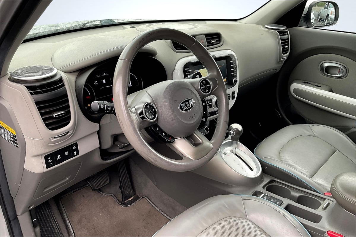 2016 Kia Soul EV photo 11