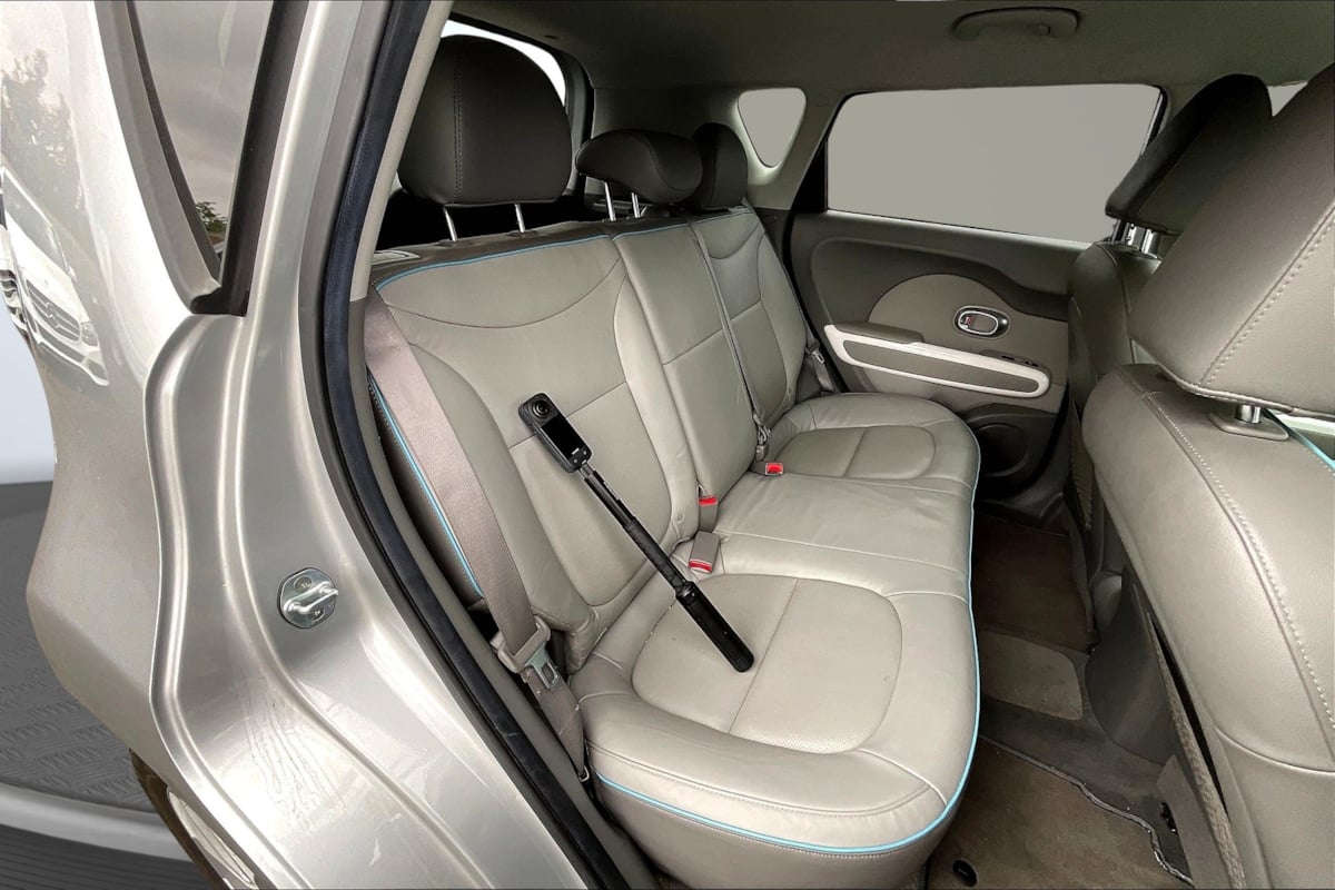 2016 Kia Soul EV photo 24