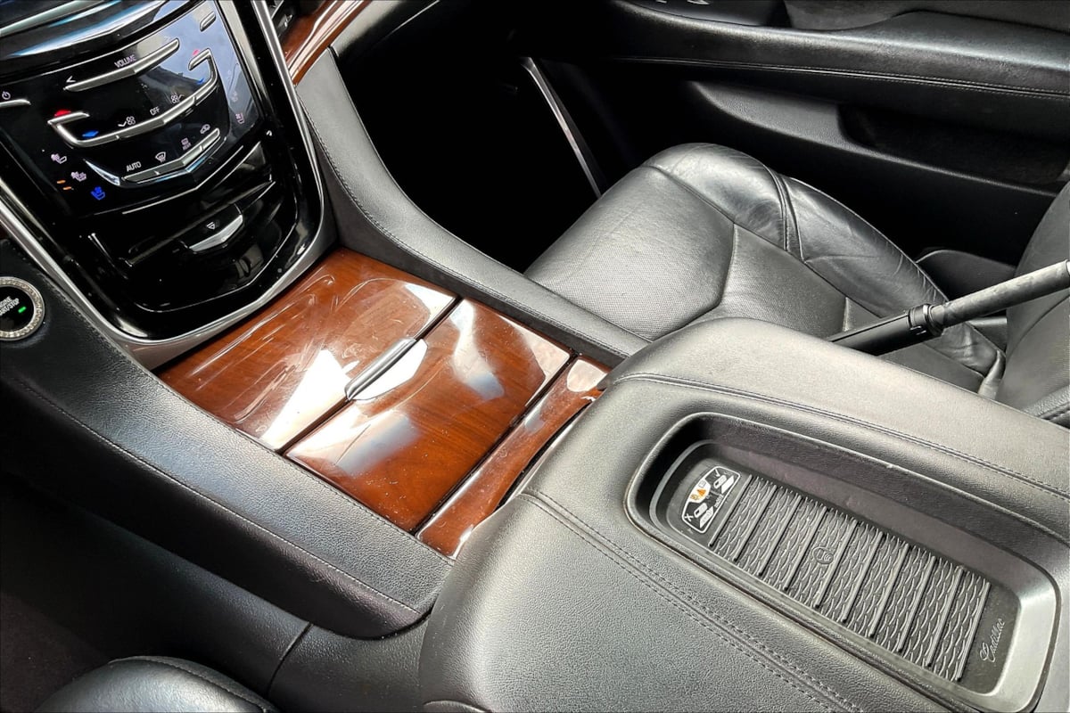 2019 Cadillac Escalade ESV Luxury photo 13
