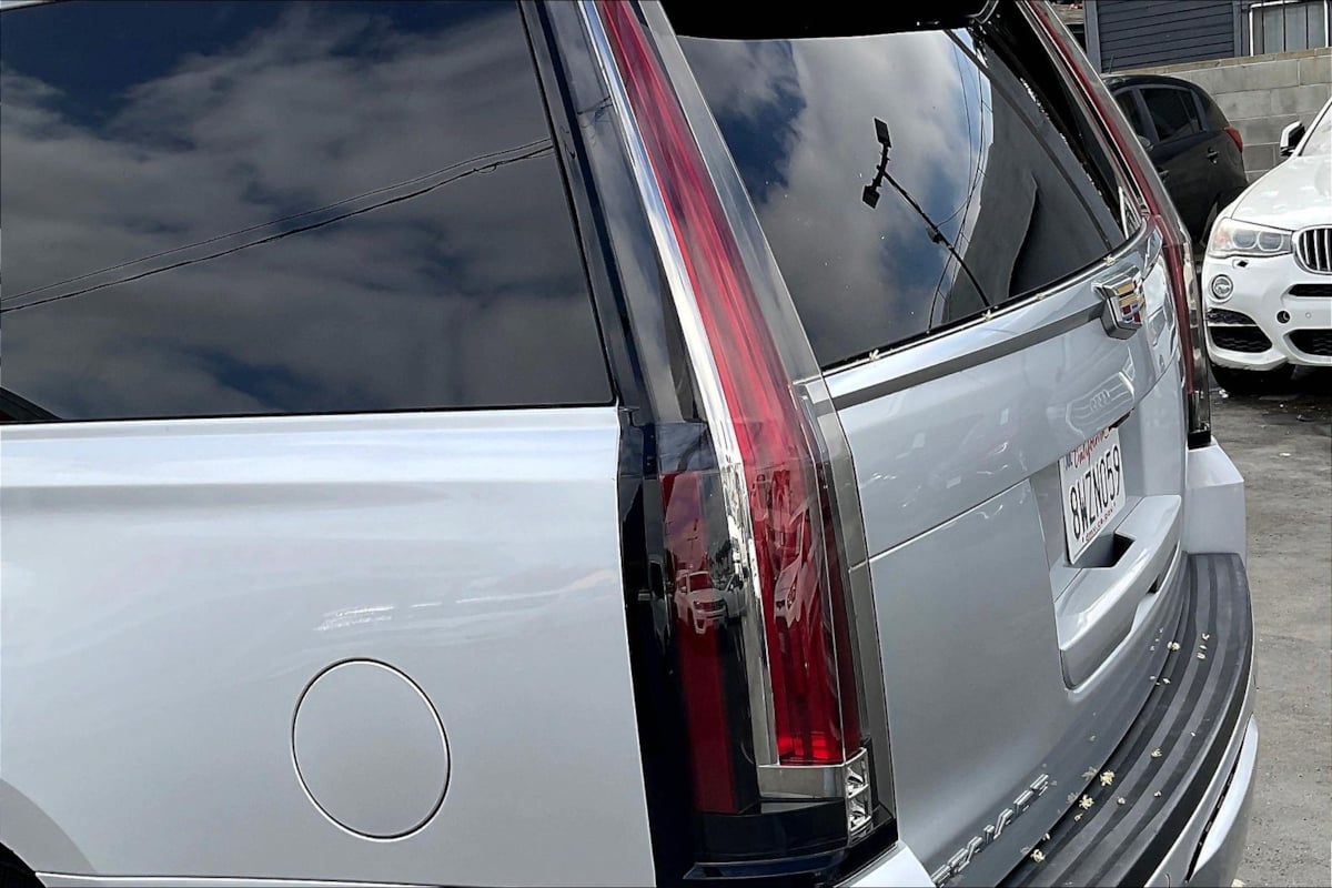 2019 Cadillac Escalade ESV Luxury photo 27