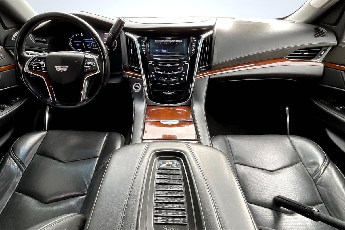 2019 Cadillac Escalade ESV Luxury photo 14