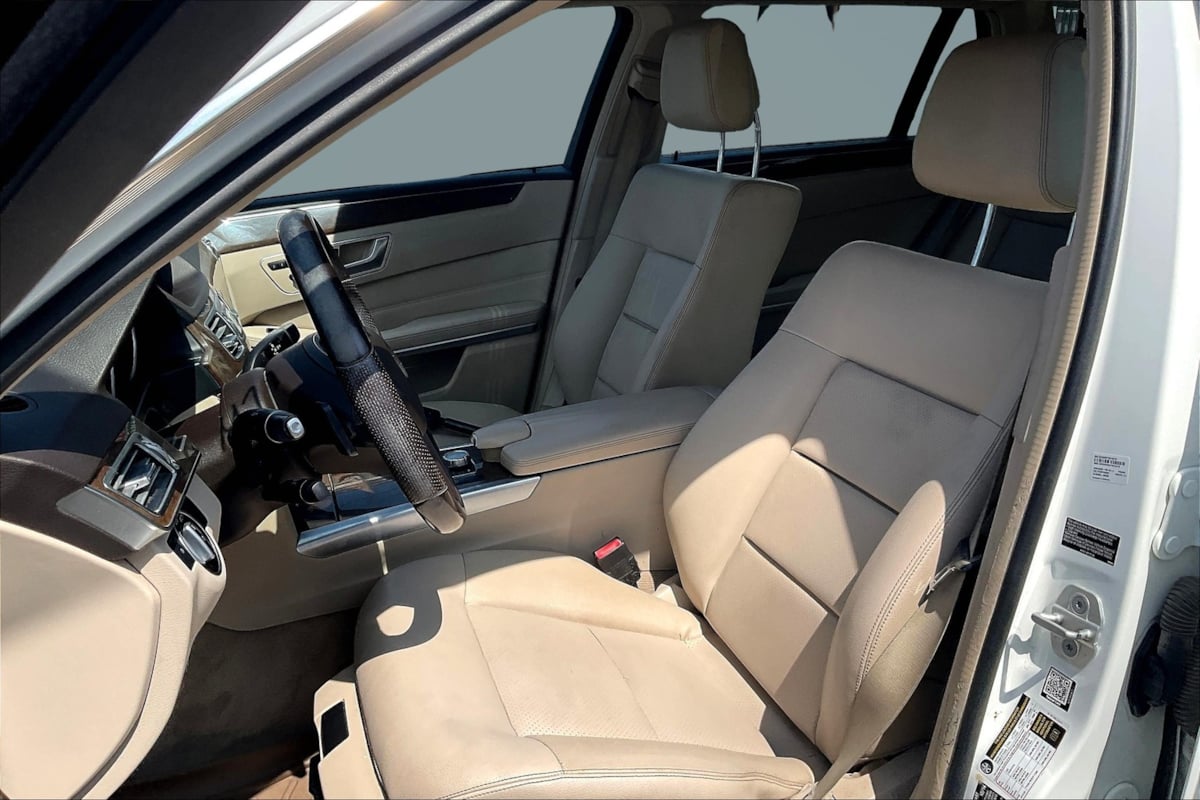 2015 Mercedes Benz E 350 4MATIC Wagon photo 25