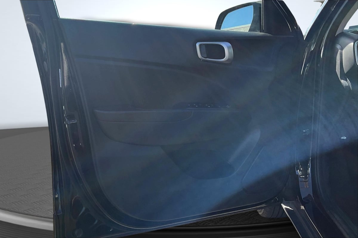 2024 Hyundai Venue SE - Photo 23