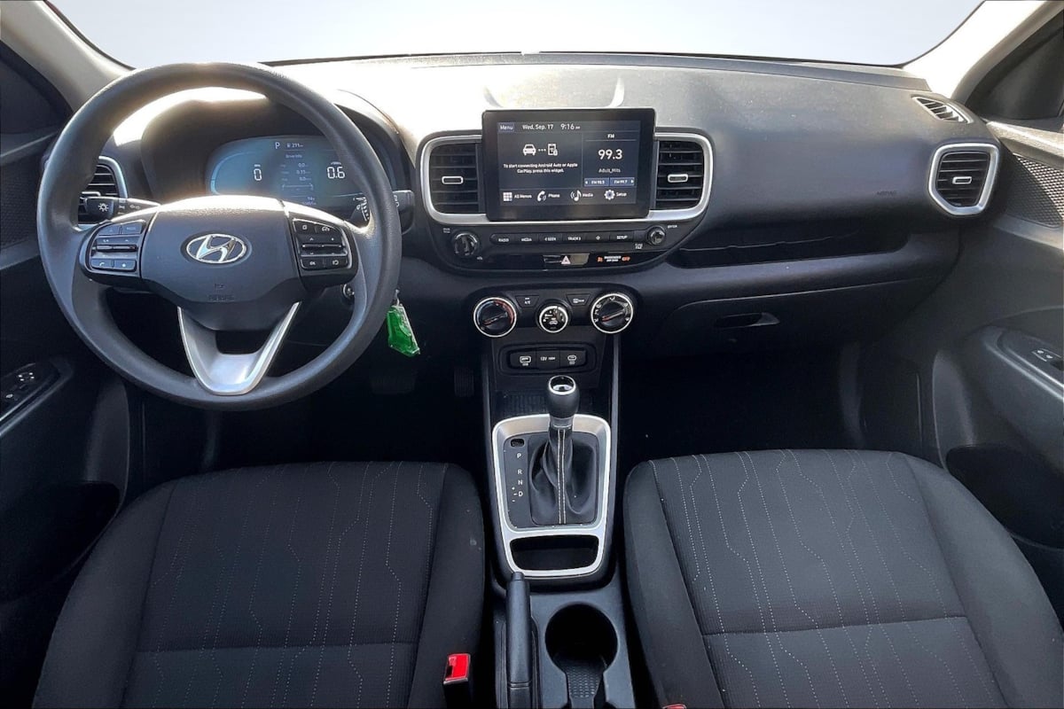 2024 Hyundai Venue SE - Photo 16