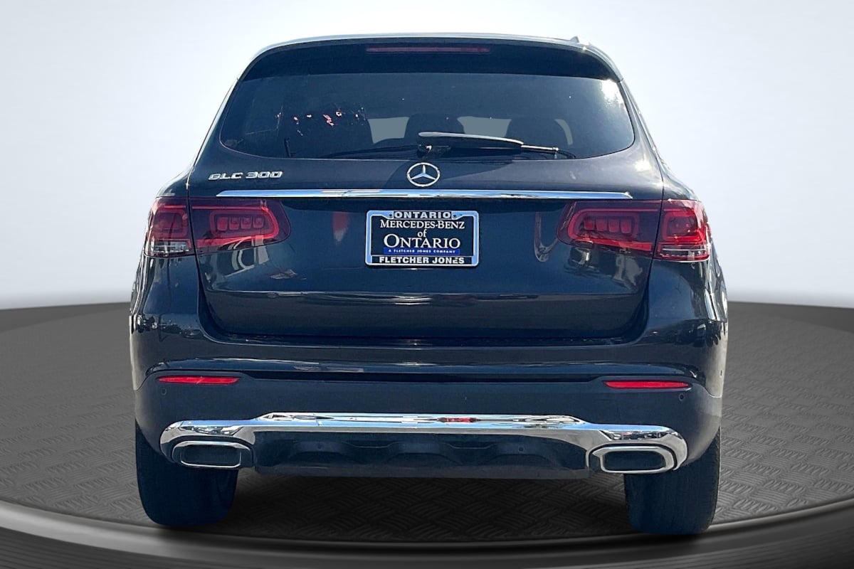 2021 Mercedes Benz GLC 300 photo 3