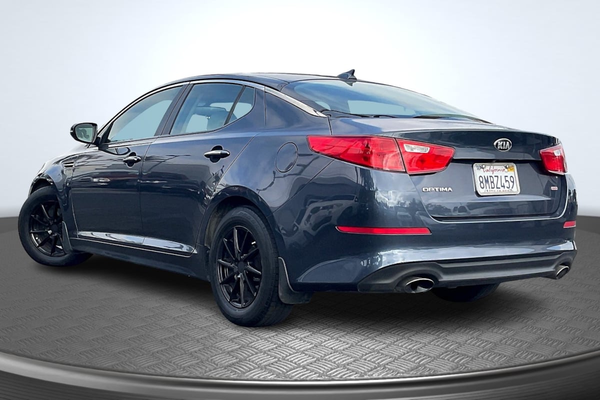 2015 Kia Optima LX photo 2