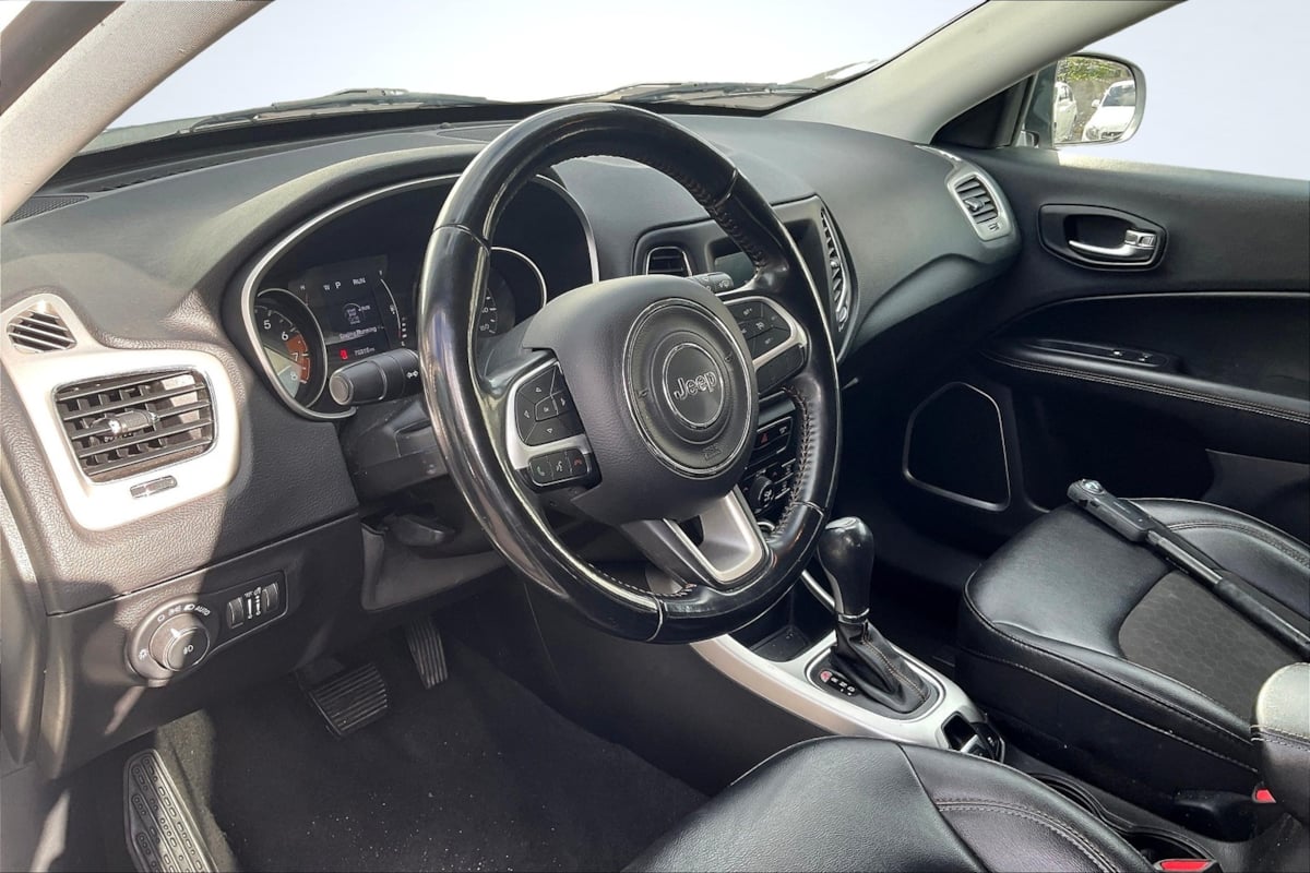 2020 Jeep Compass North Edition Latitude photo 12