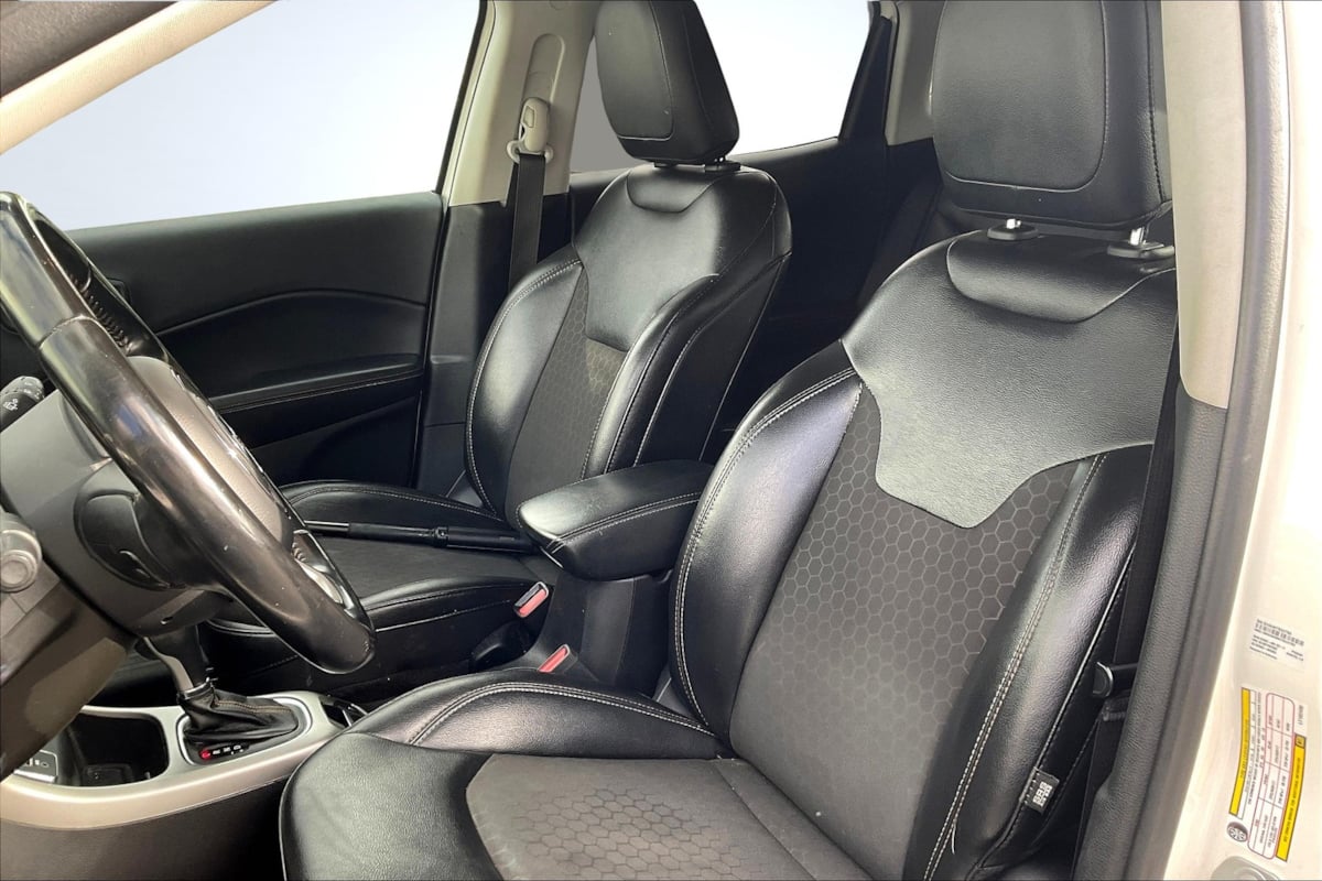 2020 Jeep Compass North Edition Latitude photo 23