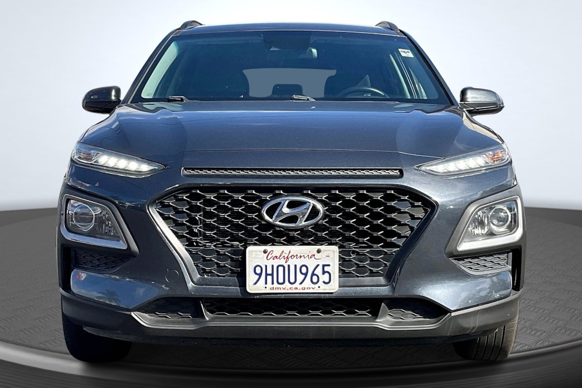 2019 Hyundai Kona SEL photo 2