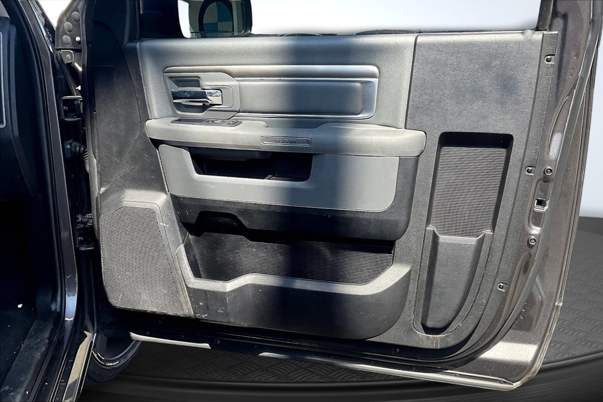 2015 Ram 1500 ST photo 21