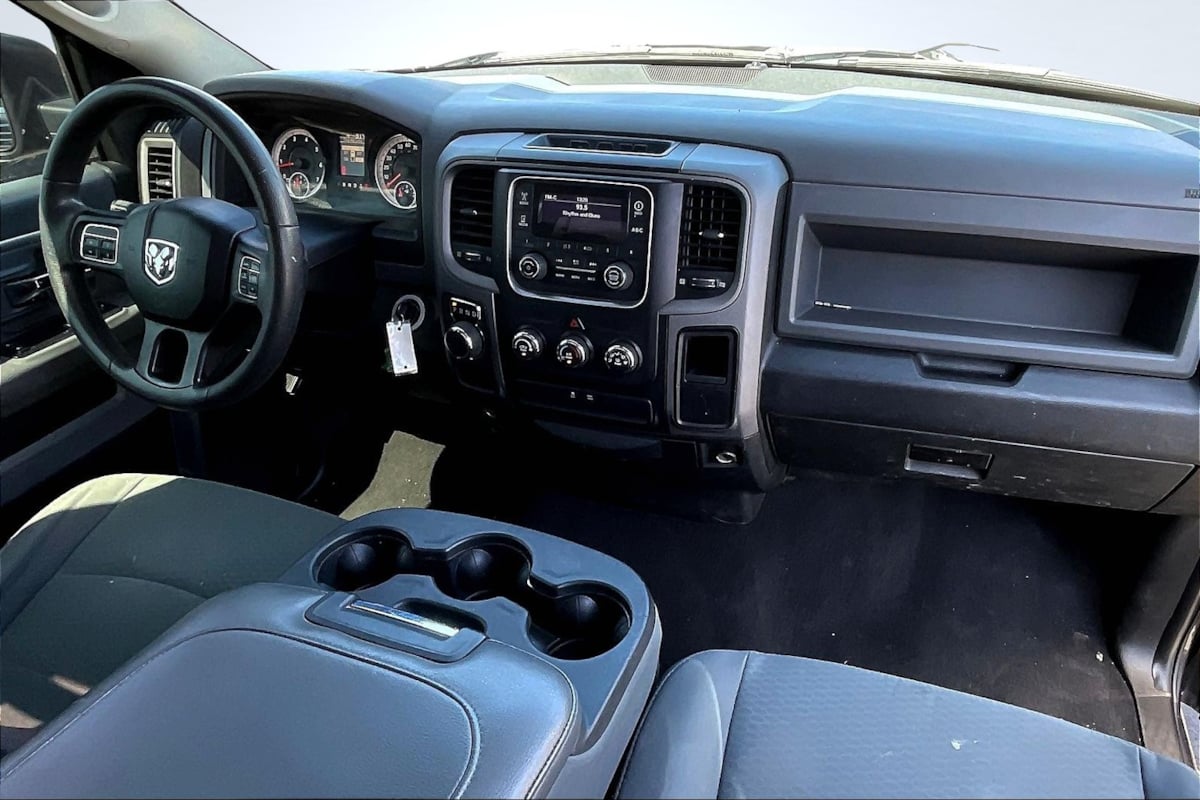 2015 Ram 1500 ST photo 14