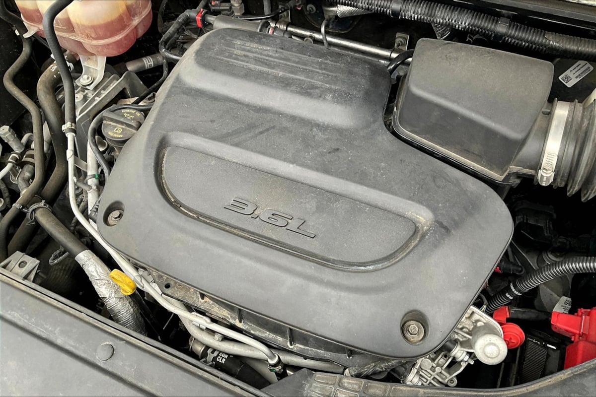 Chrysler Pacifica photo 33