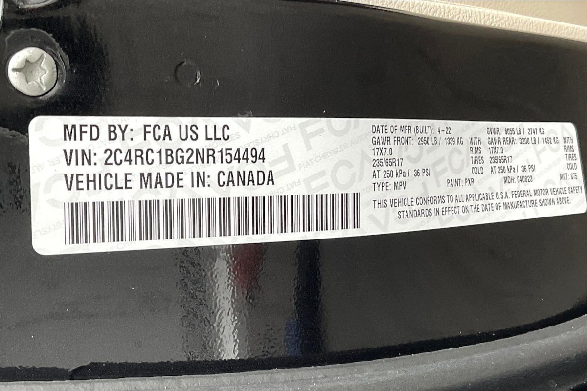 Chrysler Pacifica photo 34