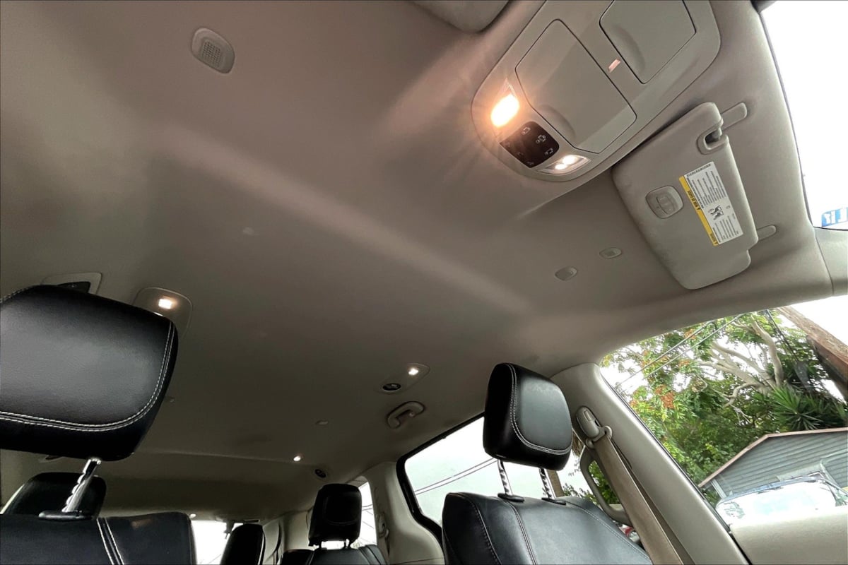 Chrysler Pacifica photo 22