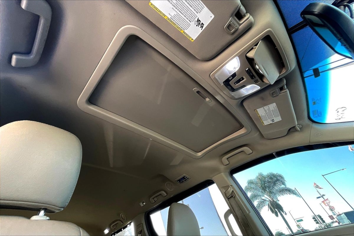 Toyota Sienna photo 22