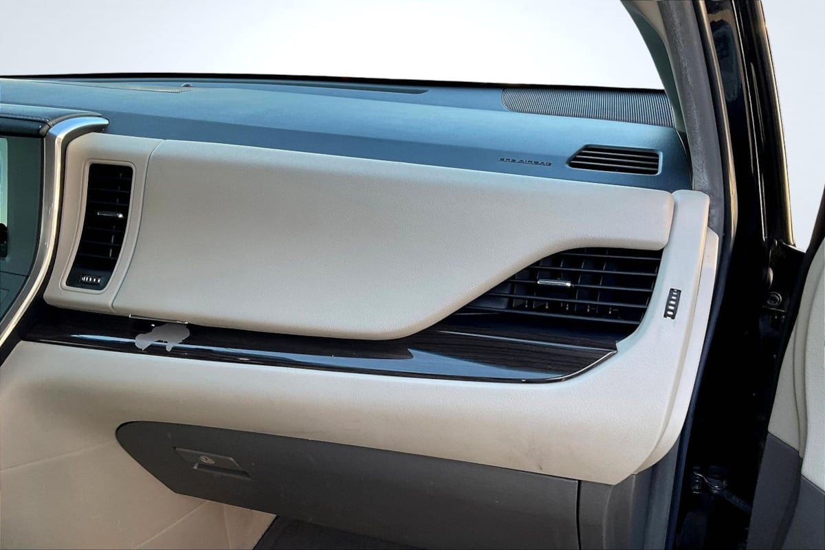 Toyota Sienna photo 17