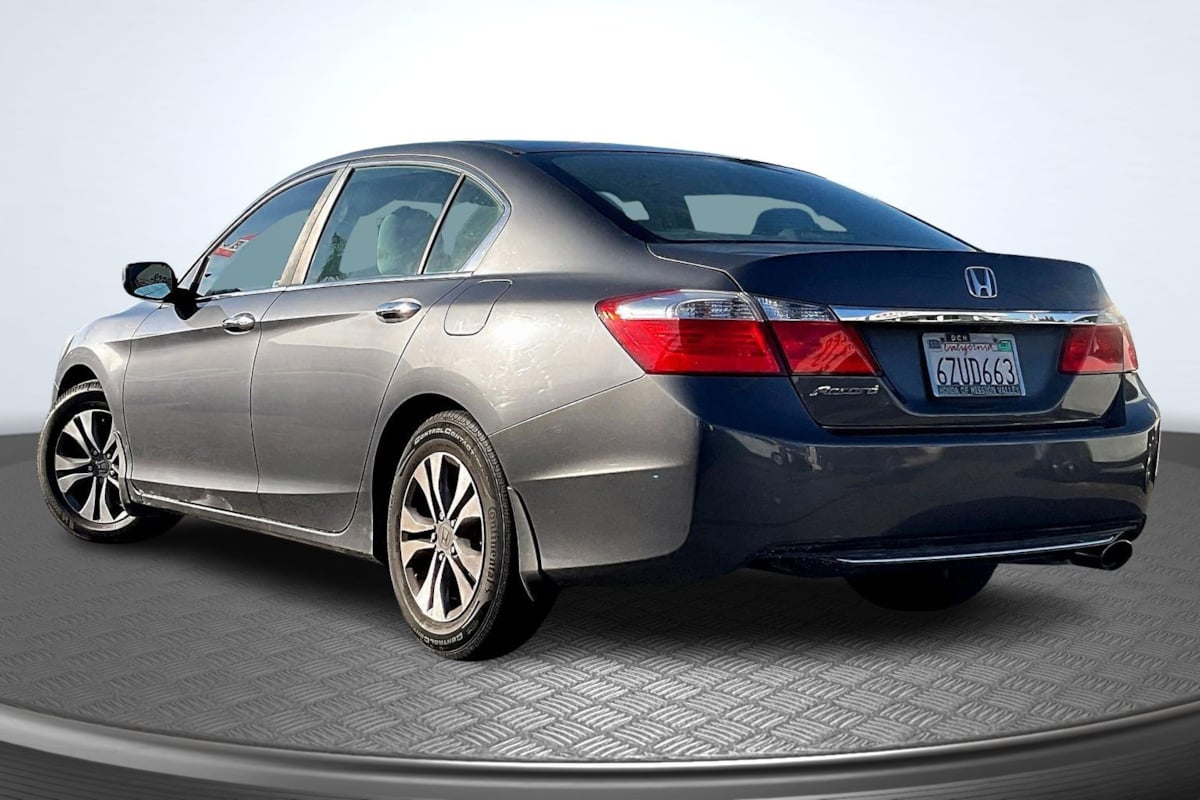 2013 Honda Accord LX photo 2
