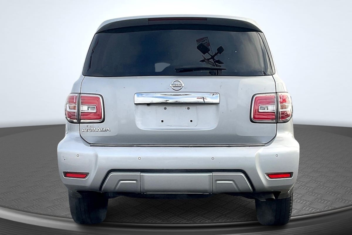 2018 Nissan Armada SV photo 3