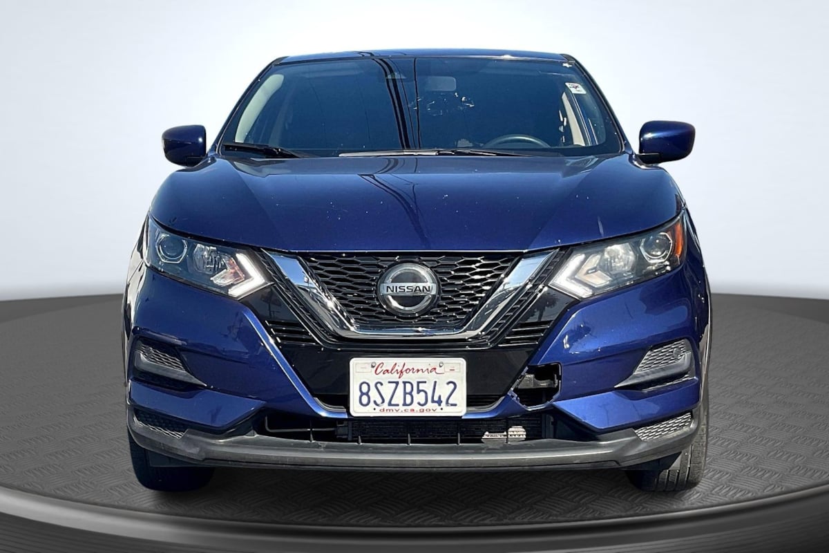 2020 Nissan Rogue Sport S photo 3