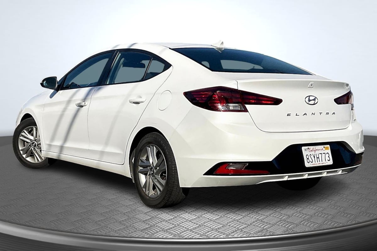 2020 Hyundai Elantra SEL Value Edition Limited photo 2