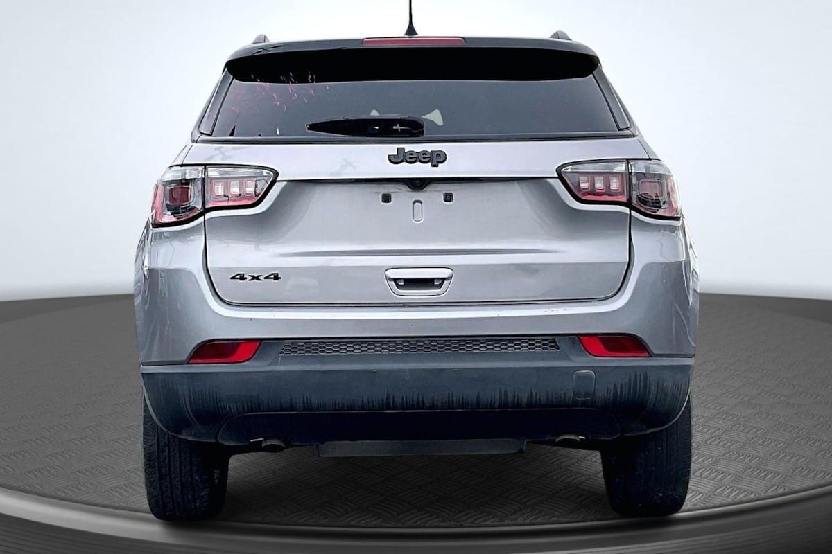 2023 Jeep Compass Altitude photo 4