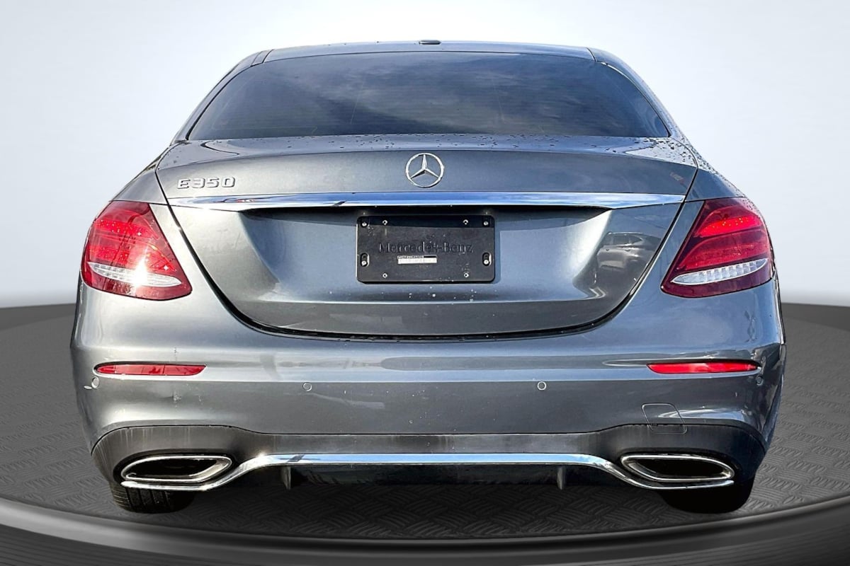 2020 Mercedes Benz E 350 Sport photo 4