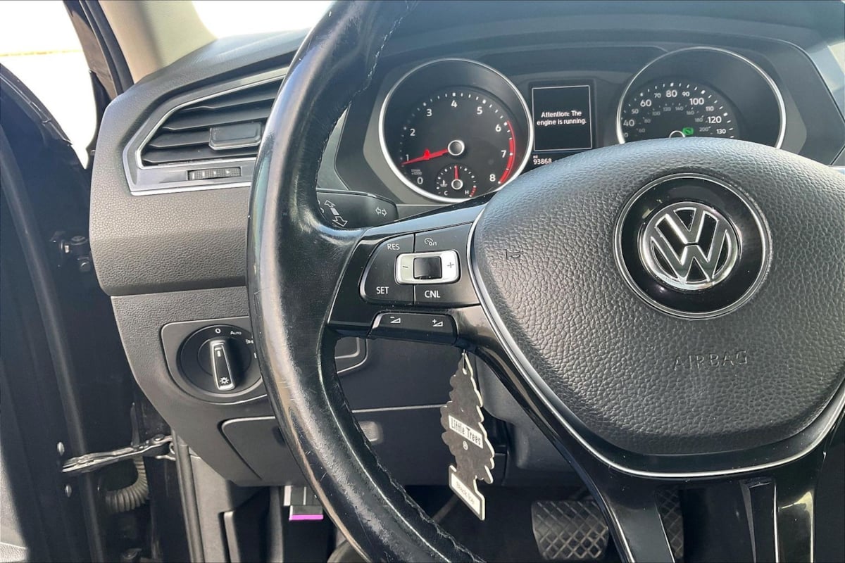 Volkswagen Tiguan photo 18
